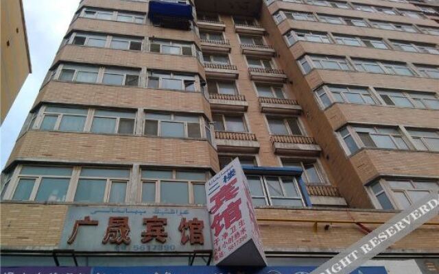 OYO乌鲁木齐广晟旅馆