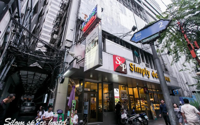 Silom SPACE Hostel