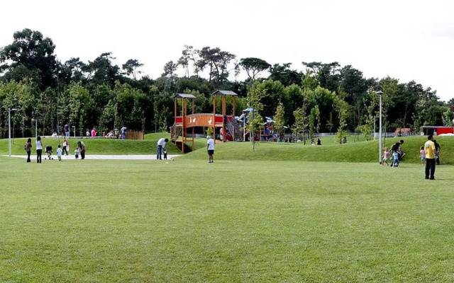 ! Free Parking Street ! Ground Floor with Washer!