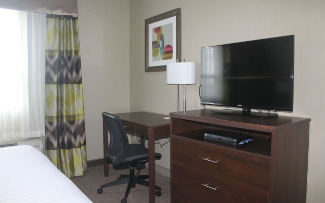 Meridian Inn & Suites Lloydminster