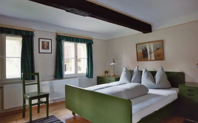 The Holler Comfortable Holiday Residence