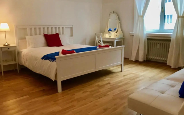 Apartment France | Operastreet