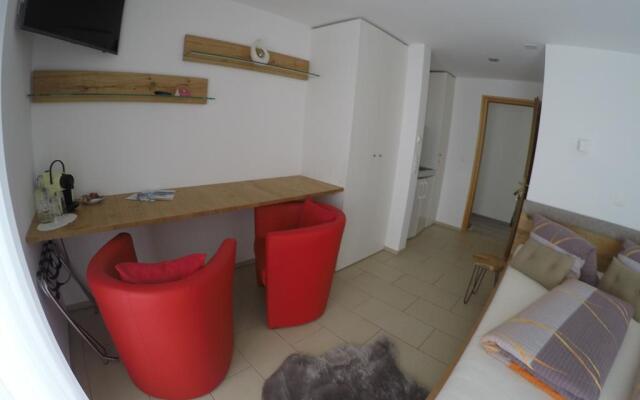Ustria / Pensiun Trutg
