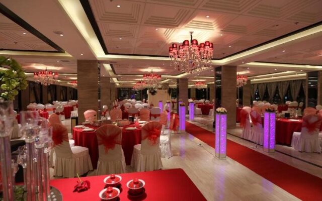 Chengde Ziyu International Holiday Hotel