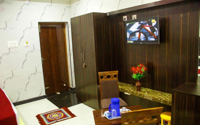 Hotel Vel Residency