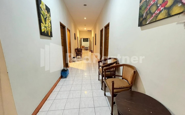 Nirvana Inn seturan Mitra RedDoorz