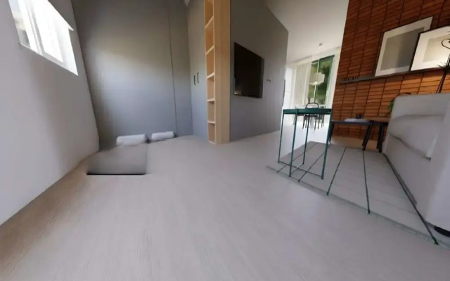 Modern Apartment in Bree With Parking