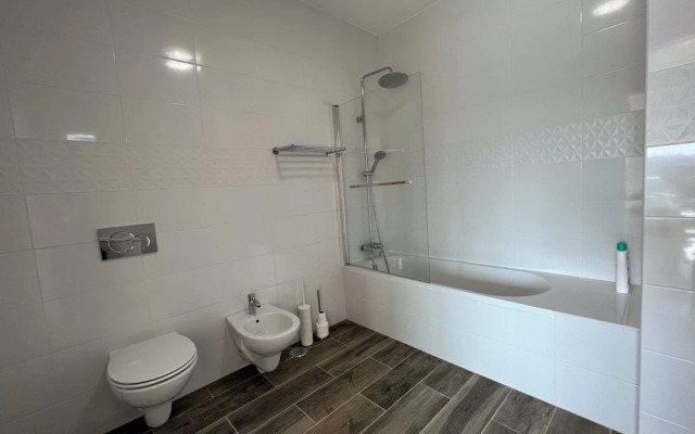 Orange Grove Residence