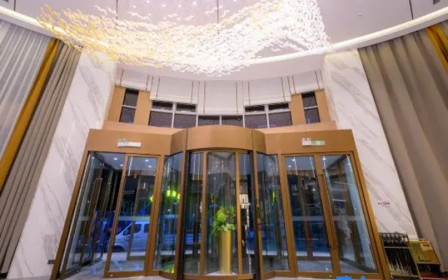 Karamay Jinghui Grand Hotel (Juran Home University Town Branch)