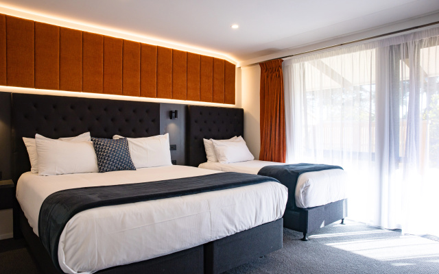 Kennedy Park Resort – Guest Rooms – Napier