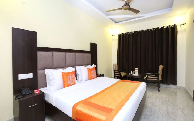 Capital O 322 Hotel Royal