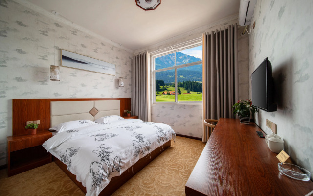 Puhua Hotel