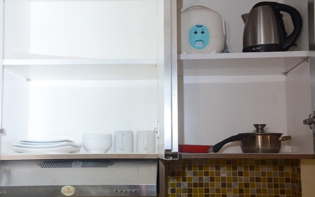 Comfort Studio Apartment Woodland Park Residence