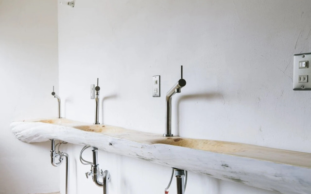 Atelier & Hostel Nagisa-Ura