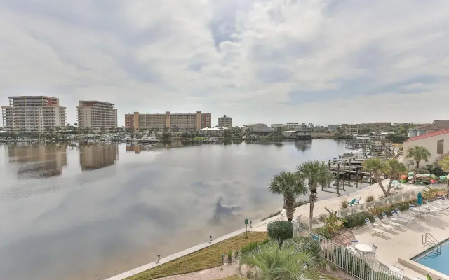 Dolphin Point 402c