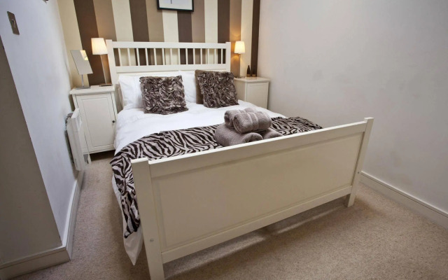 Reubens Court and City Apartments