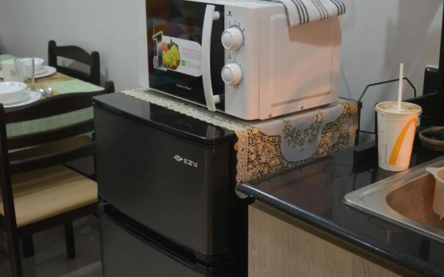 Paranaque SM-Sucat Field Res. Bldg 5, 2/F, 2BR with Balcony