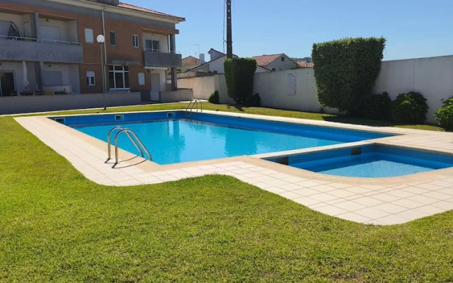 Beach Pool Villa Near Esposende Ap lia