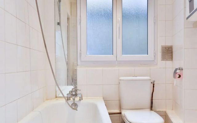 Secret Villiers I Stylish 2 Bed Apt in Villiers