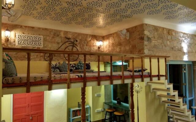 Jaipur Jantar Hostel