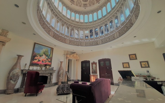 The Palais Dago Hotel