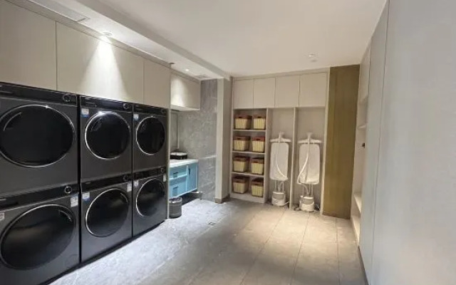 JX Hotel (Dongxing Port)