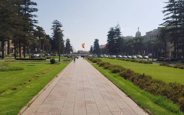 High Standing in the of the Parc and Beach at 200 m