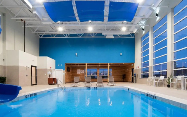 Holiday Inn Express & Suites North Battleford by IHG