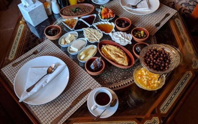 Memories Aicha Luxury Camp