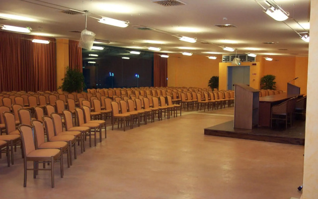 Eureka Palace Hotel Spa Resort