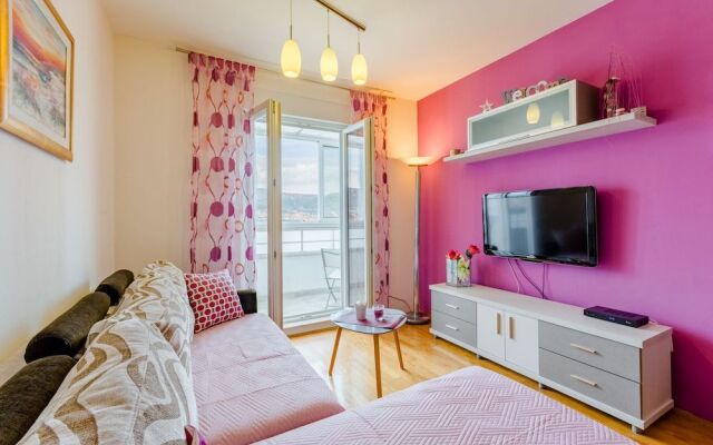 Mountain View Apartment