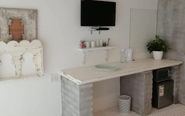 The Last Eve Guesthouse