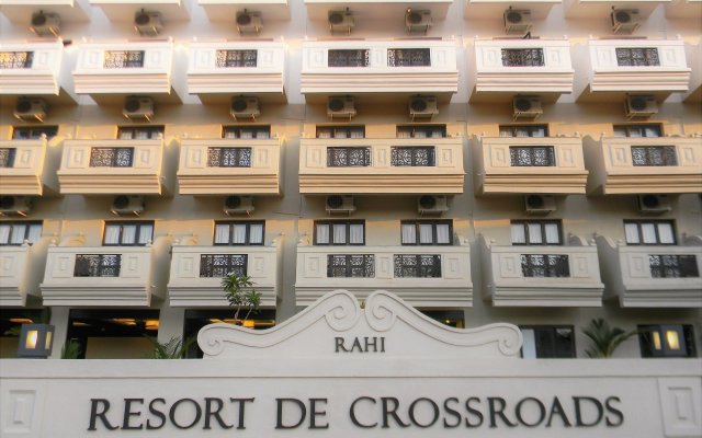 Resort De Crossroads