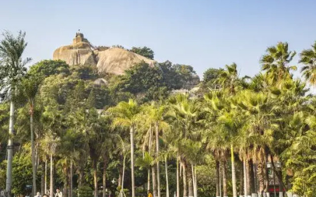 Gulangyu Island WHITE Juyi Holiday Villa (Riguangyan Branch)