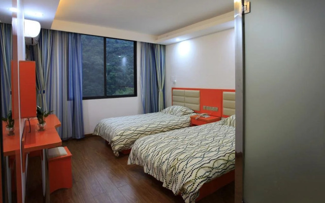 Puding Hotel Qi Xing Park