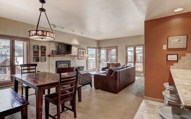 Village at Breckenridge Condos Sleeps 8 - Ski in Out + Walk downtown 2 Bedroom Apts by RedAwning