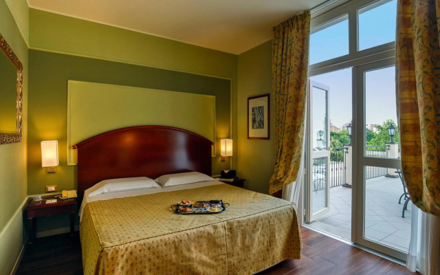 Savoia Hotel Regency