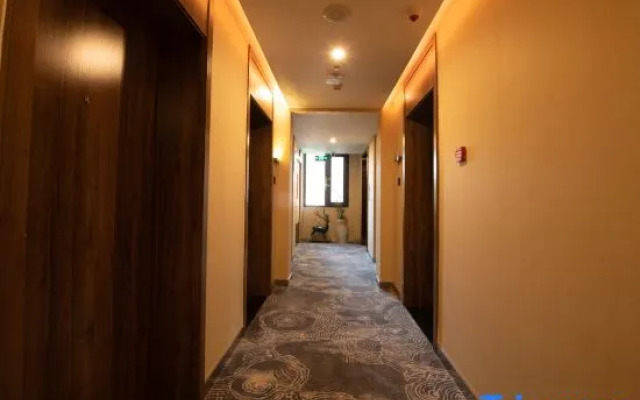 Qingyue Hotel