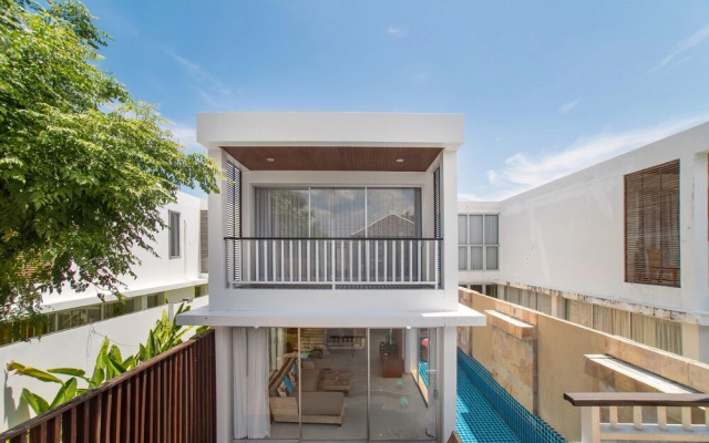 Private Villa with Pool near Laguna