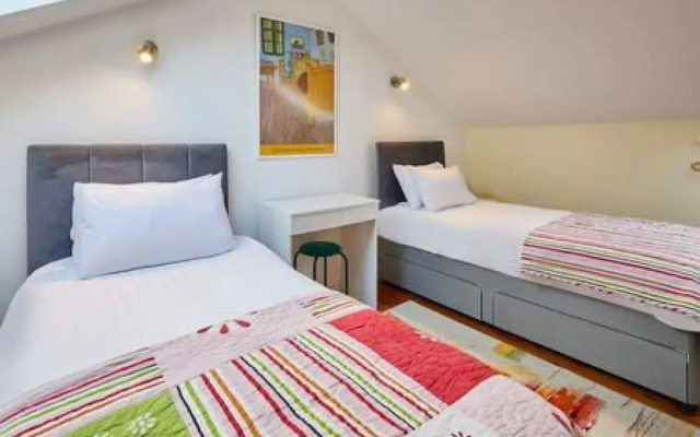 Host Stay Millers Coach House