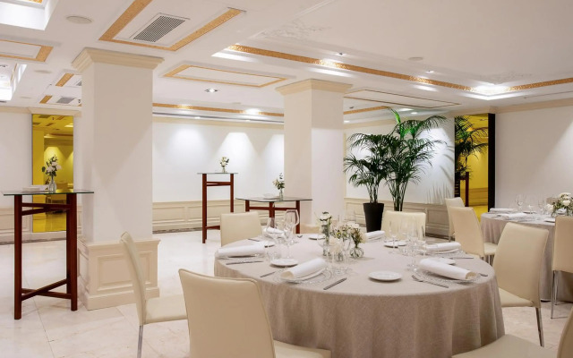 Gran Melia Fenix - The Leading Hotels of the World