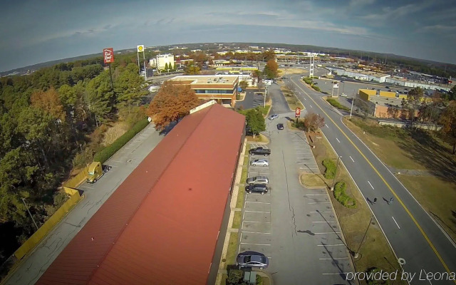 Clarion Pointe Kennesaw Town Center