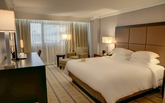 Crowne Plaza Knoxville Downtown University by IHG