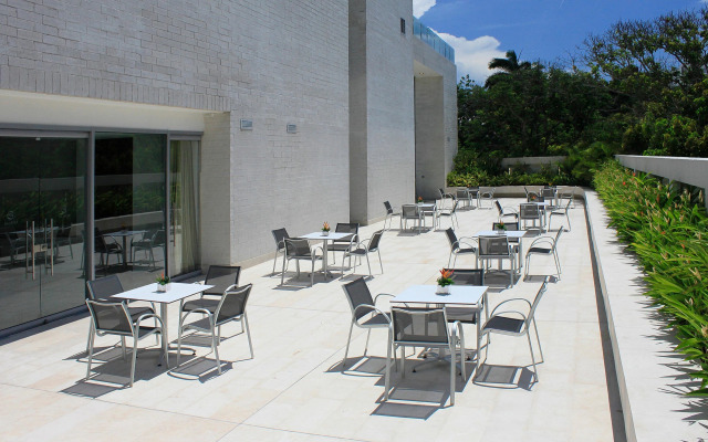 Hotel Estelar En Alto Prado