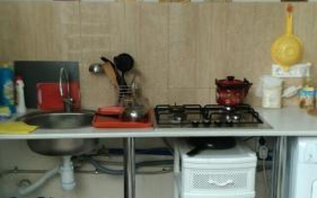 Kirova 16 Guest House