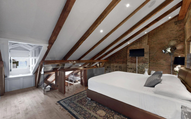 Hotel Epik Montreal