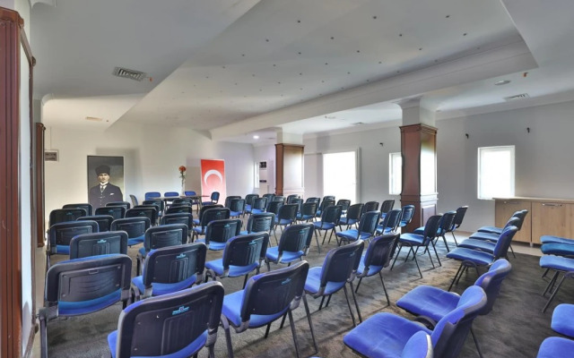 Alonya Beach Hotel