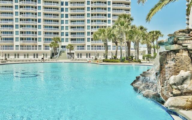 St Lucia 506 by RedAwning