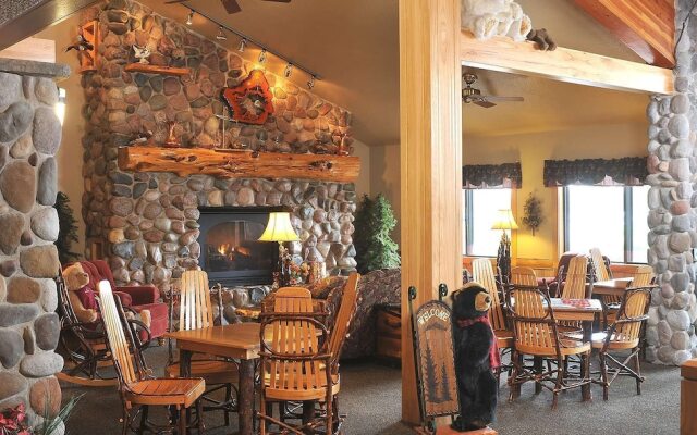 AmericInn Lodge & Suites Oswego