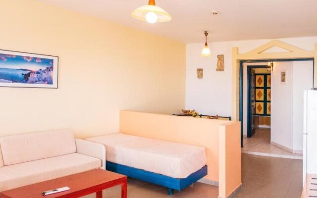 Limanaki Apartments